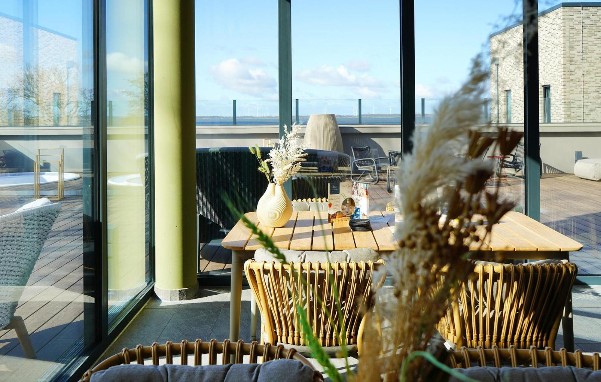 Beach Front Home In Lembruch-Duemmer See With Wifi ภายนอก รูปภาพ
